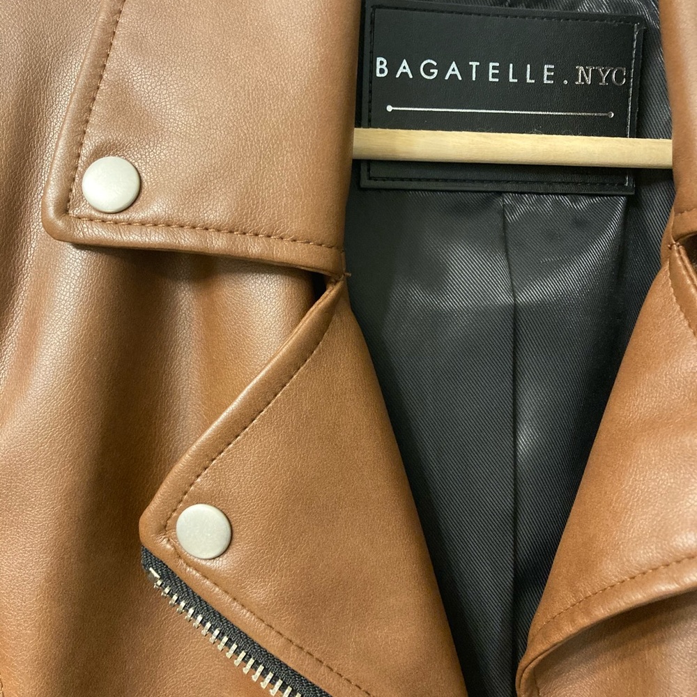 NWT π Bagatelle soft vegan tan leather M - Picture 5 of 13